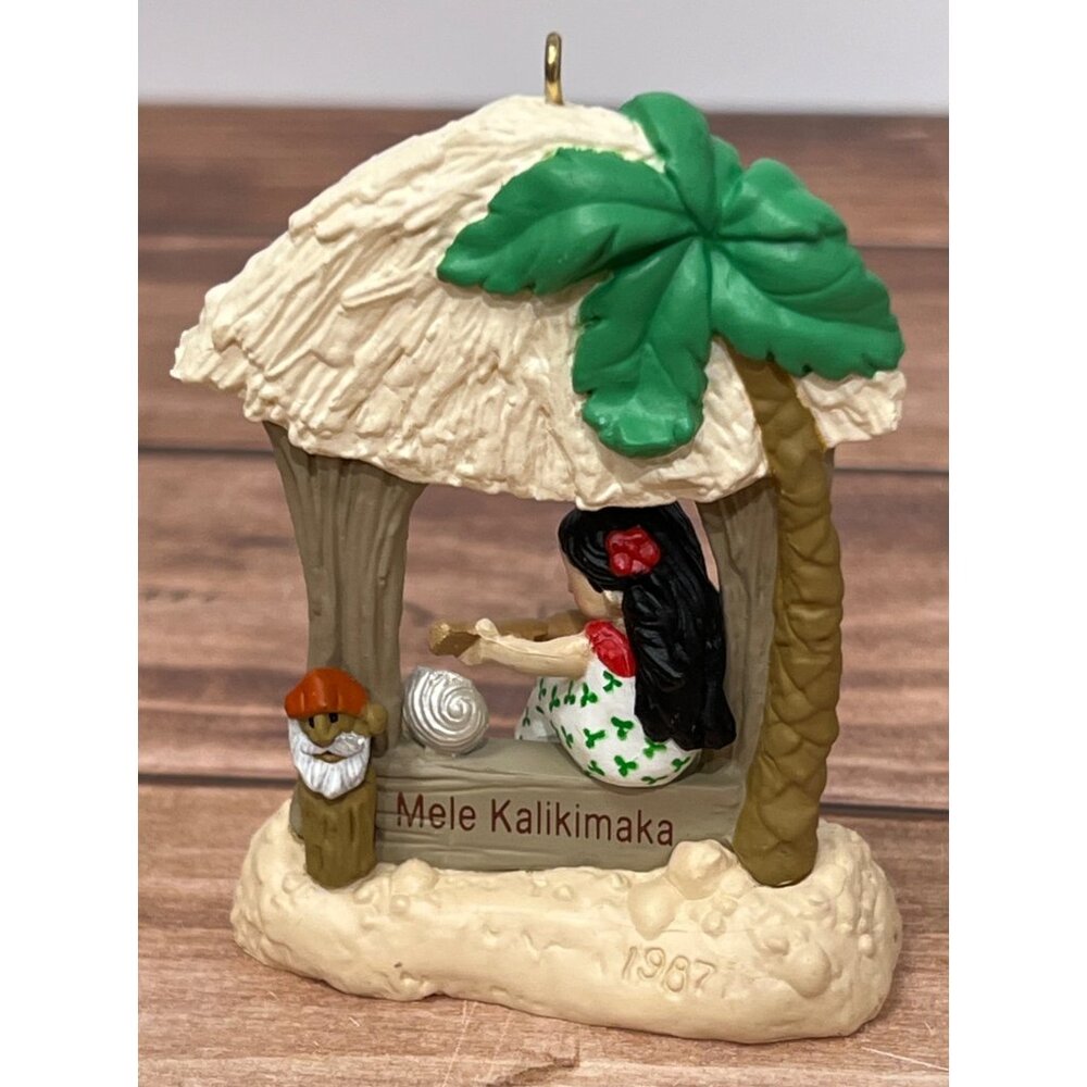1987 HALLMARK KEEPSAKE ORNAMENT WINDOWS OF THE WORLD POLYNESIA BEACH STAR FISH
